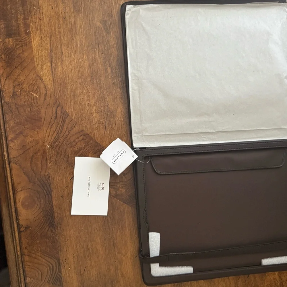 COACH Elegant Brown IPad Case with Signature C Pattern NWT MSRP $168